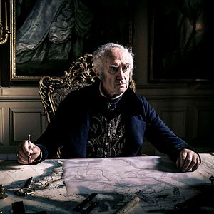 Photo Jonathan Pryce