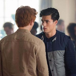 Photo Charles Melton