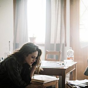 Photo Carly Chaikin