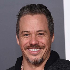 Photo Michael Raymond-James