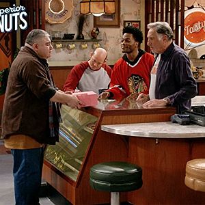 Photo Superior Donuts