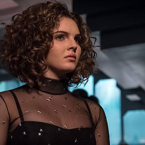 Photo Camren Bicondova