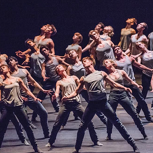 Photo Within the Golden Hour / Nouveau Cherkaoui / Flight Pattern (Royal Opera House)