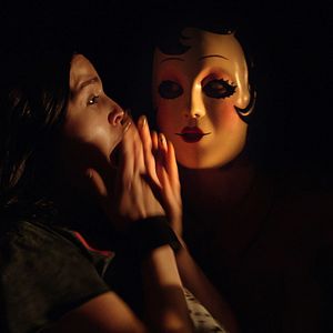 Photo Strangers: Prey at Night