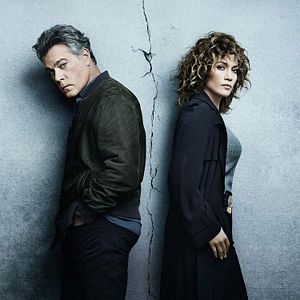 Photo Shades of Blue : une flic entre deux feux
