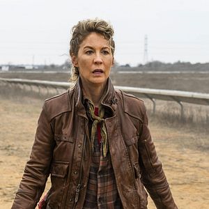 Photo Jenna Elfman