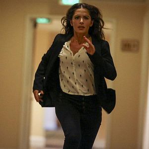 Photo Sarah Shahi