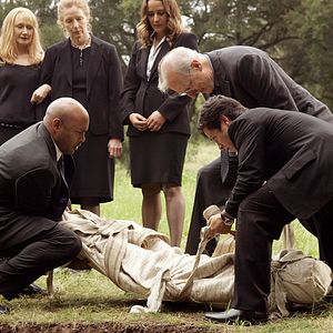 Photo Six Feet Under