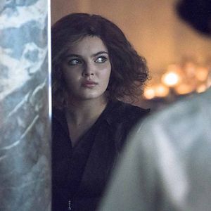 Photo Camren Bicondova