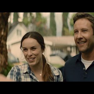 Photo The Neighbor