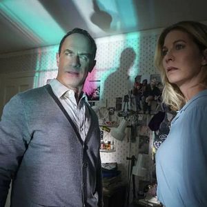 Photo Jenna Elfman