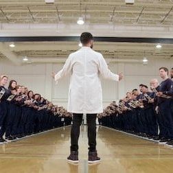 Photo 100 Humans : Les questions de la vie ont trouvé leurs réponses