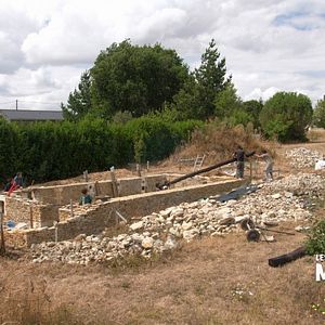 Photo Les Mains dans la Terre, Naissance d'un écovillage