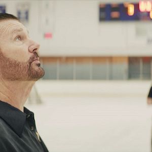 Photo L'Envers du sport : Hockey sur liasses