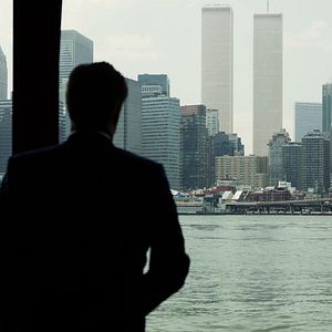 Photo The Looming Tower