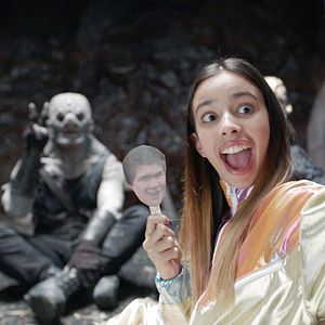 Photo Gabby Duran, baby-sitter d'extraterrestres