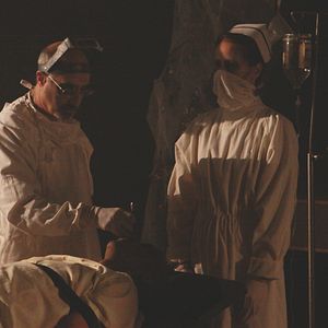 Photo Grave Encounters 2