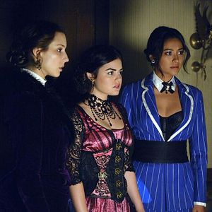Photo Shay Mitchell