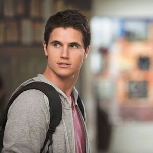 Photo Robbie Amell