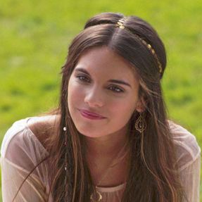 Photo Caitlin Stasey