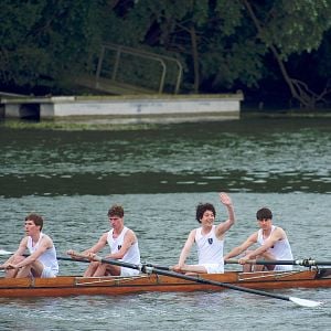 Photo Les Garçons et Guillaume, à table !