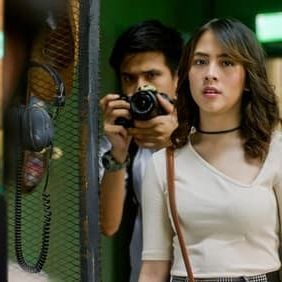 Photo Chasing Virgins