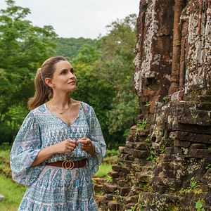 Photo Rachael Leigh Cook