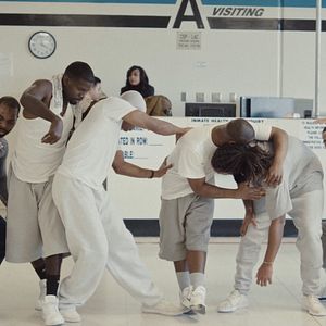 Photo Dancing in A-Yard