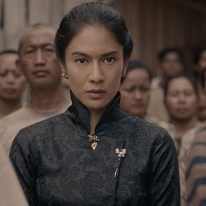 Photo Cigarette Girl