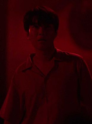poster du film What do you seek in the dark ?