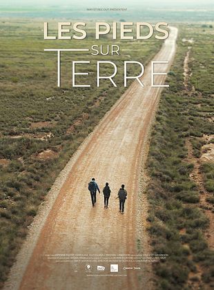 poster du film Bande-annonce Les pieds sur terre