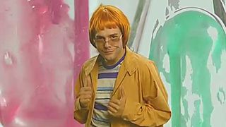 image de Xavier Dolan... chante Hulk Hogan !