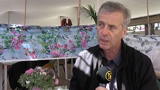 image de Bruno Dumont présente Jeannette, l'enfance de Jeanne d'Arc : "Le playback, c'était impossible"