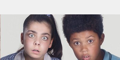 poster de la série L'affaire de la curieuse nouvelle / L'affaire des colis volatilisés