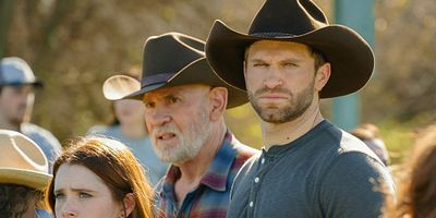 poster de la série Hold Me Now