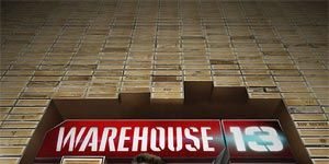 poster de la série Entrepôt 14