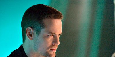 poster de la série Jouer avec le feu