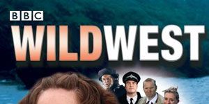 poster de la série One Home Good, Two Homes Bad