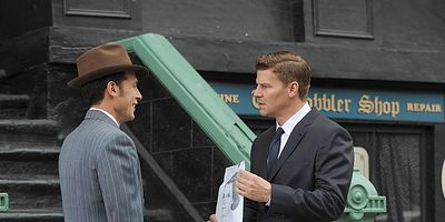 poster de la série La femme qui en savait trop