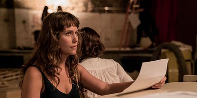 poster de la série Symphony of Red Tape