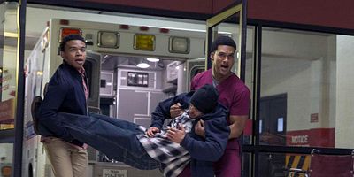 poster de la série Retour en force