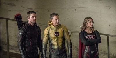 poster de la série Crise sur Terre-X - Partie 2