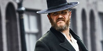 poster de la série Dangereuse