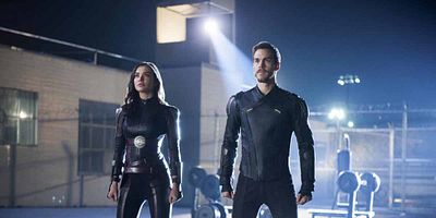 poster de la série Au chevet de la paix