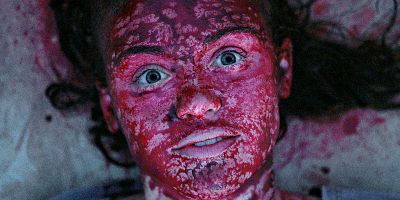 poster de la série La porte rouge