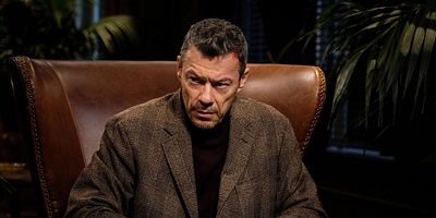 poster de la série Le Plus saint des hommes