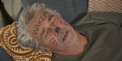 poster de la série Le testament/Les déchets/Le livre/Massage en couple