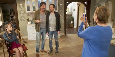 poster de la série Nouvelle tête/Le récital/Arc-en-ciel/Mama mia