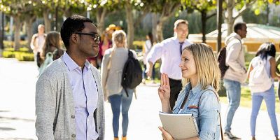 poster de la série Tout est top - Parties 1 et 2