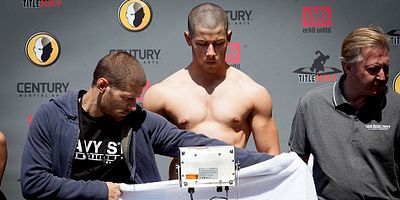 poster de la série Set Yourself on Fire